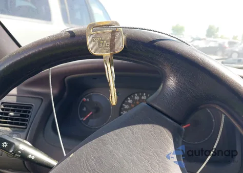 1993 Toyota Corolla Le/Dx из США, поврежденный, VIN 1NXAE09E2PZ068805